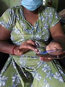 Snapshot of Tamilselviroja- chatting on July 26, 2026, 2:53 am Tamilselviroja- online show from July 26, 2026, 2:53 am