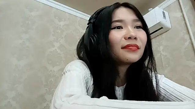 YukiShaapan online show from October 9, 2025, 10:13 am