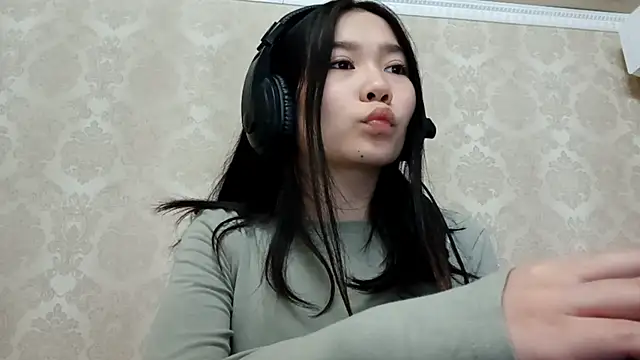 YukiShaapan online show from October 16, 2025, 10:16 am