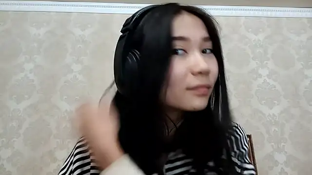 YukiShaapan online show from October 21, 2025, 12:17 pm