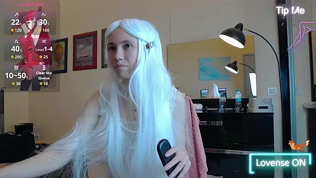 Snapshot of MissKotomiss chatting on October 3, 2025, 8:28 pm MissKotomiss online show from October 3, 2025, 8:28 pm