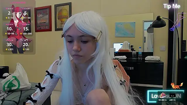 Snapshot of MissKotomiss chatting on October 7, 2025, 4:37 pm MissKotomiss online show from October 7, 2025, 4:37 pm