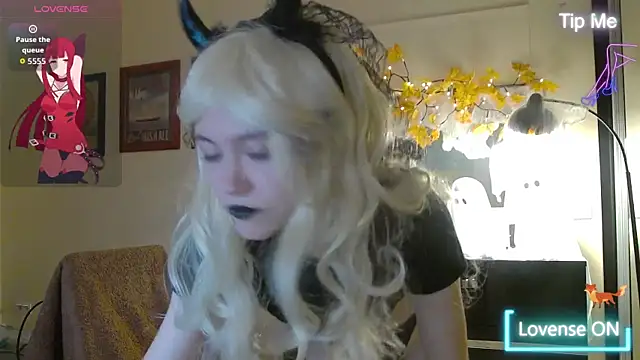 Snapshot of MissKotomiss chatting on October 25, 2025, 8:03 pm MissKotomiss online show from October 25, 2025, 8:03 pm