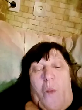 Apeesynka55211 online show from March 27, 2026, 10:09 pm