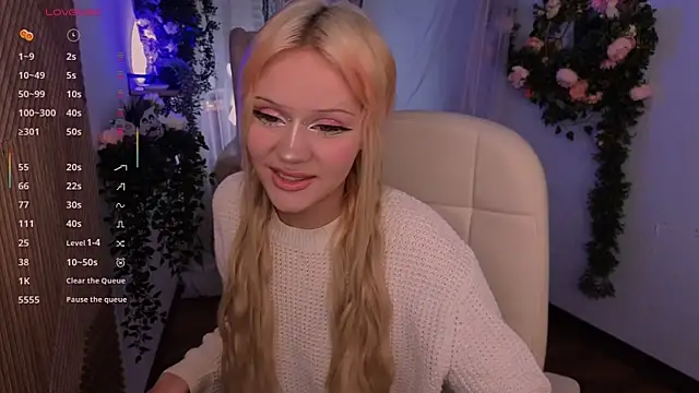 kitten murray  online show from November 5, 2025, 1:11 pm