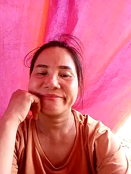 Snapshot of meomeo-baby chatting on October 17, 2025, 4:48 am meomeo-baby online show from October 17, 2025, 4:48 am