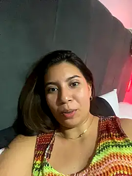 miss  caroline online show from October 23, 2025, 2:33 am