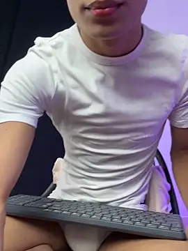 Snapshot of cherub_ chatting on November 14, 2025, 12:20 am cherub online show from November 14, 2025, 12:20 am