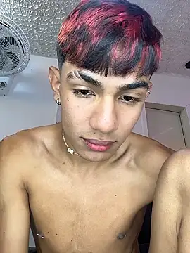 Snapshot of cherub_ chatting on January 9, 2026, 8:43 pm cherub online show from January 9, 2026, 8:43 pm