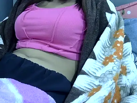 SEXY DOLL88 online show from December 4, 2025, 11:24 pm