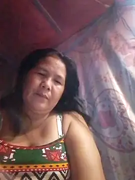 milagrose rose online show from October 11, 2025, 11:53 am