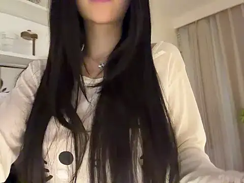 xiaowan x online show from December 4, 2025, 7:28 am