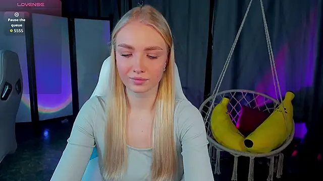 TessaGrays online show from February 1, 2026, 10:25 am