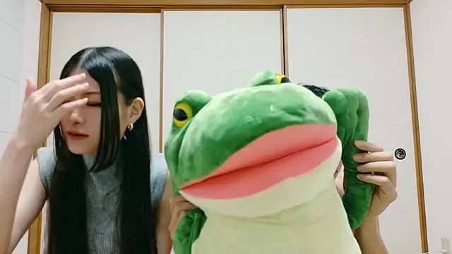 Snapshot of Tapi_rin chatting on November 1, 2025, 9:55 am Tapi rin online show from November 1, 2025, 9:55 am