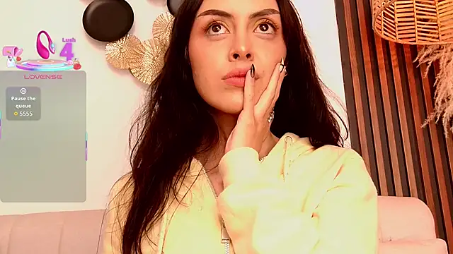Snapshot of Dahlia_vexx chatting on October 9, 2025, 7:12 pm Dahlia vexx online show from October 9, 2025, 7:12 pm
