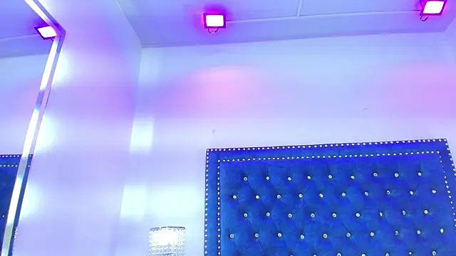 Gabriela milani online show from April 6, 2026, 7:15 pm