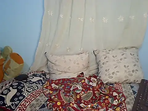 Snapshot of RoseNaya chatting on May 7, 2026, 3:12 am RoseNaya online show from May 7, 2026, 3:12 am