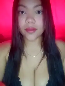 Snapshot of loren_g08 chatting on November 5, 2025, 6:30 pm loren g08 online show from November 5, 2025, 6:30 pm