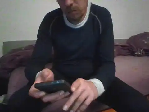 honzinka83 online show from November 7, 2025, 7:36 pm