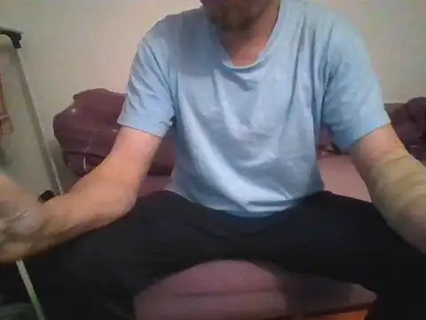 honzinka83 online show from November 15, 2025, 4:58 pm