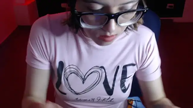 cristal hills 19 online show from February 13, 2026, 5:31 pm