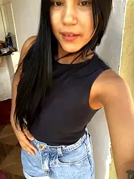 Snapshot of deby_03 chatting on January 16, 2026, 7:07 pm deby 03 online show from January 16, 2026, 7:07 pm