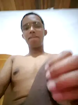 Mikael 1357 online show from March 16, 2026, 5:44 am