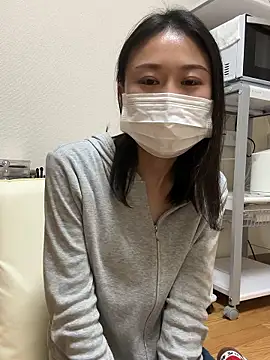 mia2 jp online show from November 17, 2025, 8:09 am