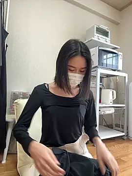 mia2 jp online show from February 21, 2026, 11:17 pm