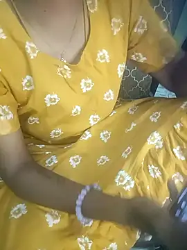 Snapshot of tamil_thaara03 chatting on November 17, 2025, 5:41 pm tamil thaara03 online show from November 17, 2025, 5:41 pm