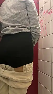 latingangsex online show from February 24, 2026, 7:12 pm