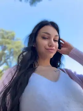 ilariea girl online show from May 22, 2026, 12:55 pm
