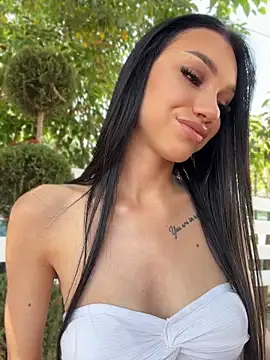 ilariea girl online show from May 26, 2026, 12:34 pm