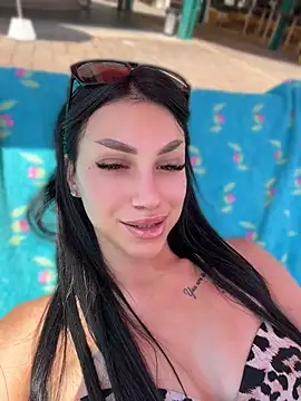 Snapshot of ilariea_girl chatting on June 19, 2026, 12:20 pm ilariea girl online show from June 19, 2026, 12:20 pm