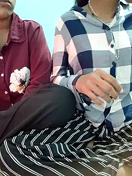 Unique girls90 online show from January 12, 2026, 2:00 pm