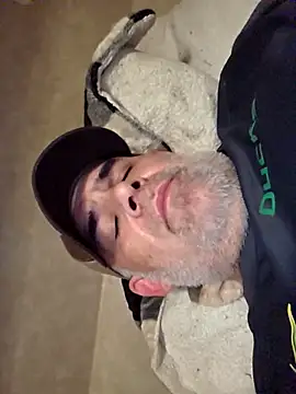 DeeBestEver online show from October 16, 2025, 7:37 pm