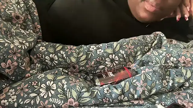 nanaisbackk online show from February 23, 2026, 12:13 pm