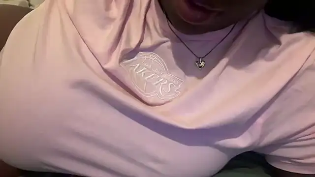 nanaisbackk online show from March 3, 2026, 9:53 pm