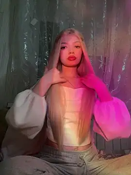 Snapshot of _Siennaaa_ chatting on February 27, 2026, 6:08 pm Siennaaa online show from February 27, 2026, 6:08 pm