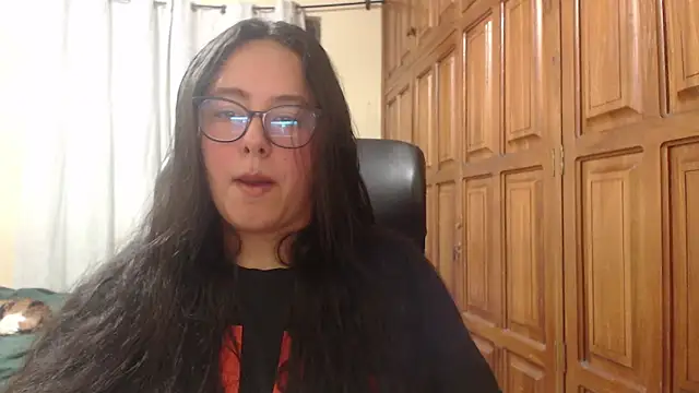 Venus cat  online show from February 21, 2026, 3:18 am