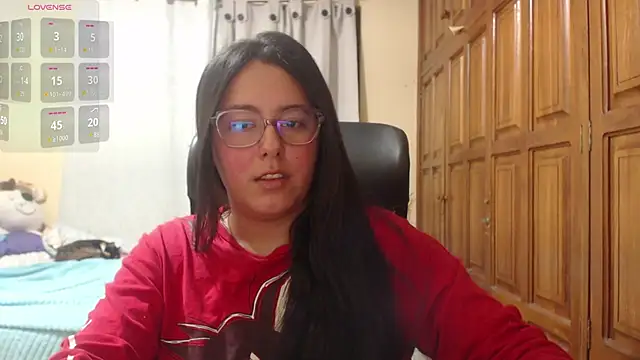 Snapshot of Venus_cat_ chatting on July 1, 2026, 1:51 am Venus cat online show from July 1, 2026, 1:51 am