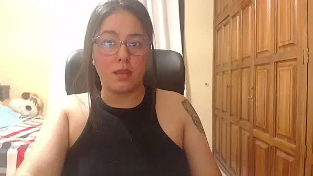 Snapshot of Venus_cat_ chatting on July 20, 2026, 12:36 am Venus cat online show from July 20, 2026, 12:36 am