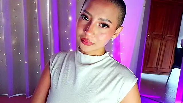 emma web  online show from January 31, 2026, 7:11 pm