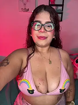 Snapshot of Solaangel_ chatting on October 4, 2025, 2:31 am Solaangel online show from October 4, 2025, 2:31 am