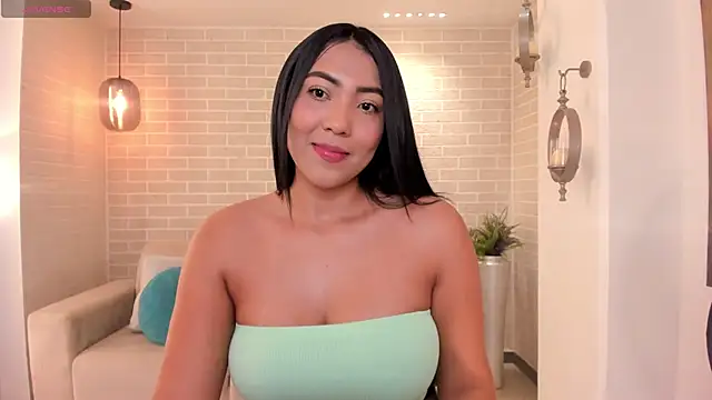 Snapshot of NatalieLewis chatting on May 17, 2026, 11:50 am NatalieLewis online show from May 17, 2026, 11:50 am