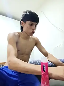 mazo18 online show from February 11, 2026, 3:00 am