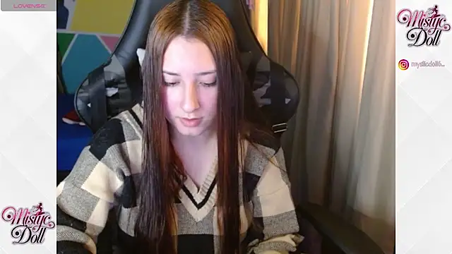 Snapshot of Mysticdoll69_ chatting on October 2, 2025, 4:47 pm Mysticdoll69  online show from October 2, 2025, 4:47 pm