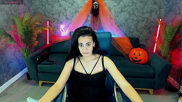 CherrySecrett online show from October 28, 2025, 2:20 pm