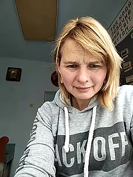 Masha412111 online show from November 24, 2025, 8:25 am