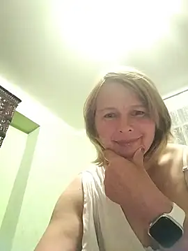 Snapshot of Masha412111 chatting on June 12, 2026, 9:25 pm Masha412111 online show from June 12, 2026, 9:25 pm